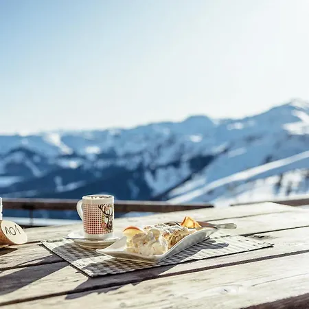 Rofanlodge Gutschlhofer - A House With A View, A Terrace And Parking بيت للعطل