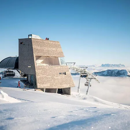 Tatil Evi Rofanlodge Gutschlhofer - A House With A View, A Terrace And Parking